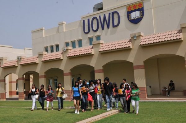 أقسام جامعة ولونغونغ في دبي