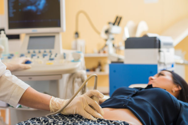 هل الحمل خارج الرحم يظهر بتحليل الدم ؟