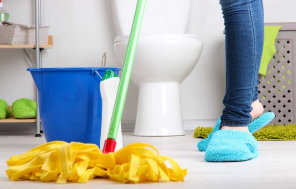 تفسير حلم تنظيف الحمام في المنام للعزباء 